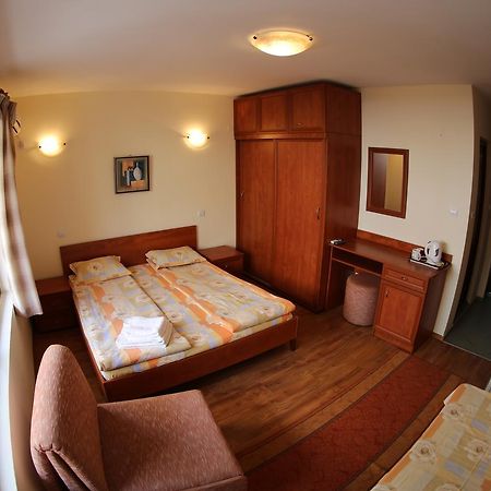 Aurora Guest House เนเซบาร์ ภายนอก รูปภาพ